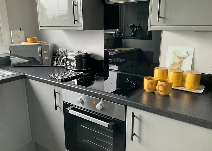Largs Seaside Loft 2 R